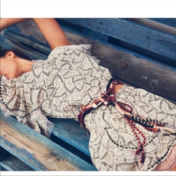 LoveShackFancy Celeste Top Moroccan Leaf Cream black ruffle sleeve - Picture 4 of 13